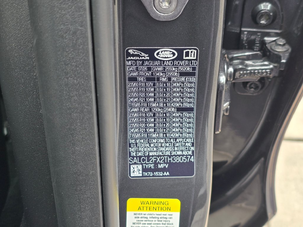 New 2026 Land Rover Discovery Sport Landmark AWD/4WD image 37