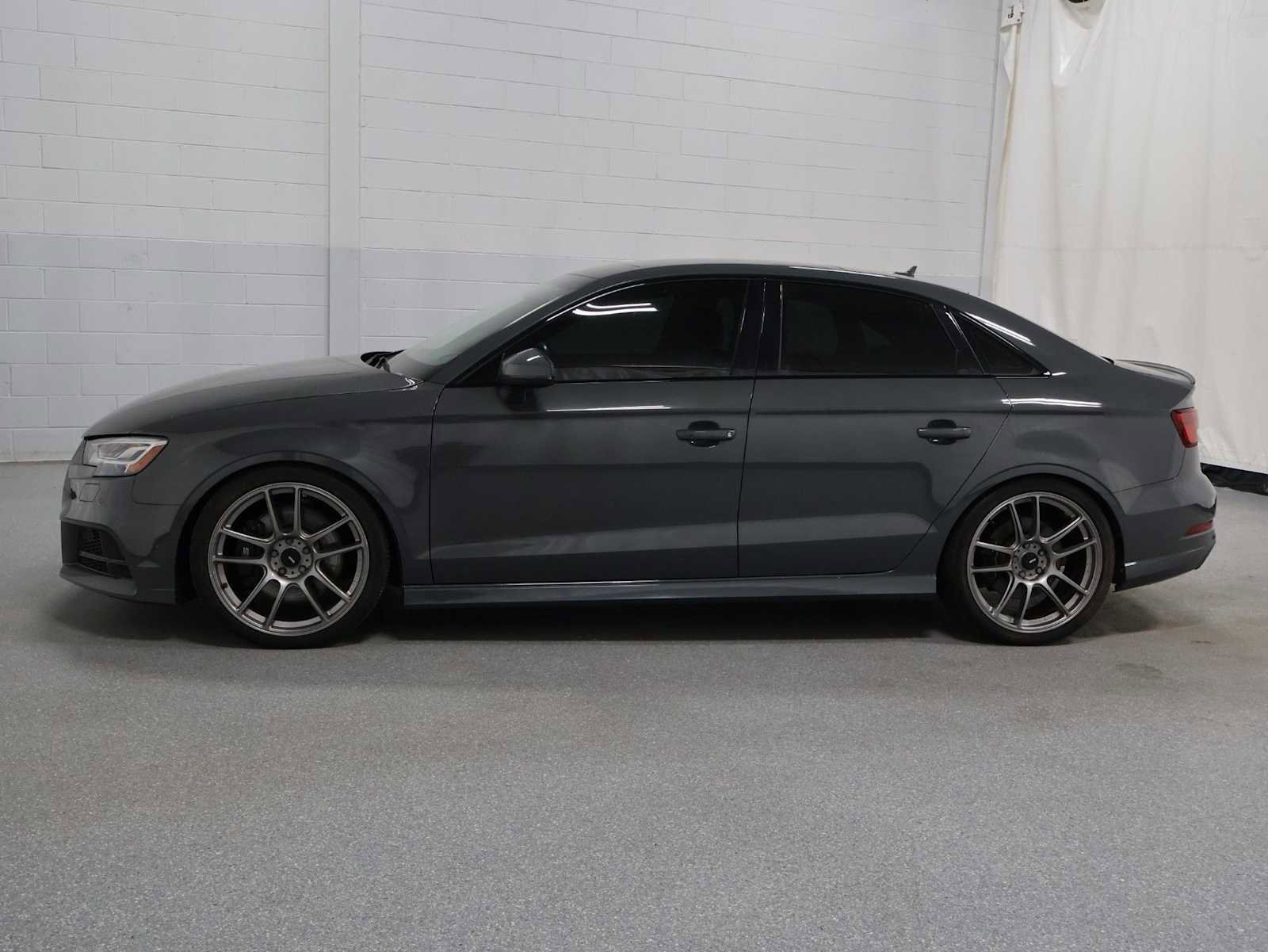 Used 2018 Audi S3 Prestige AWD/4WD image 2