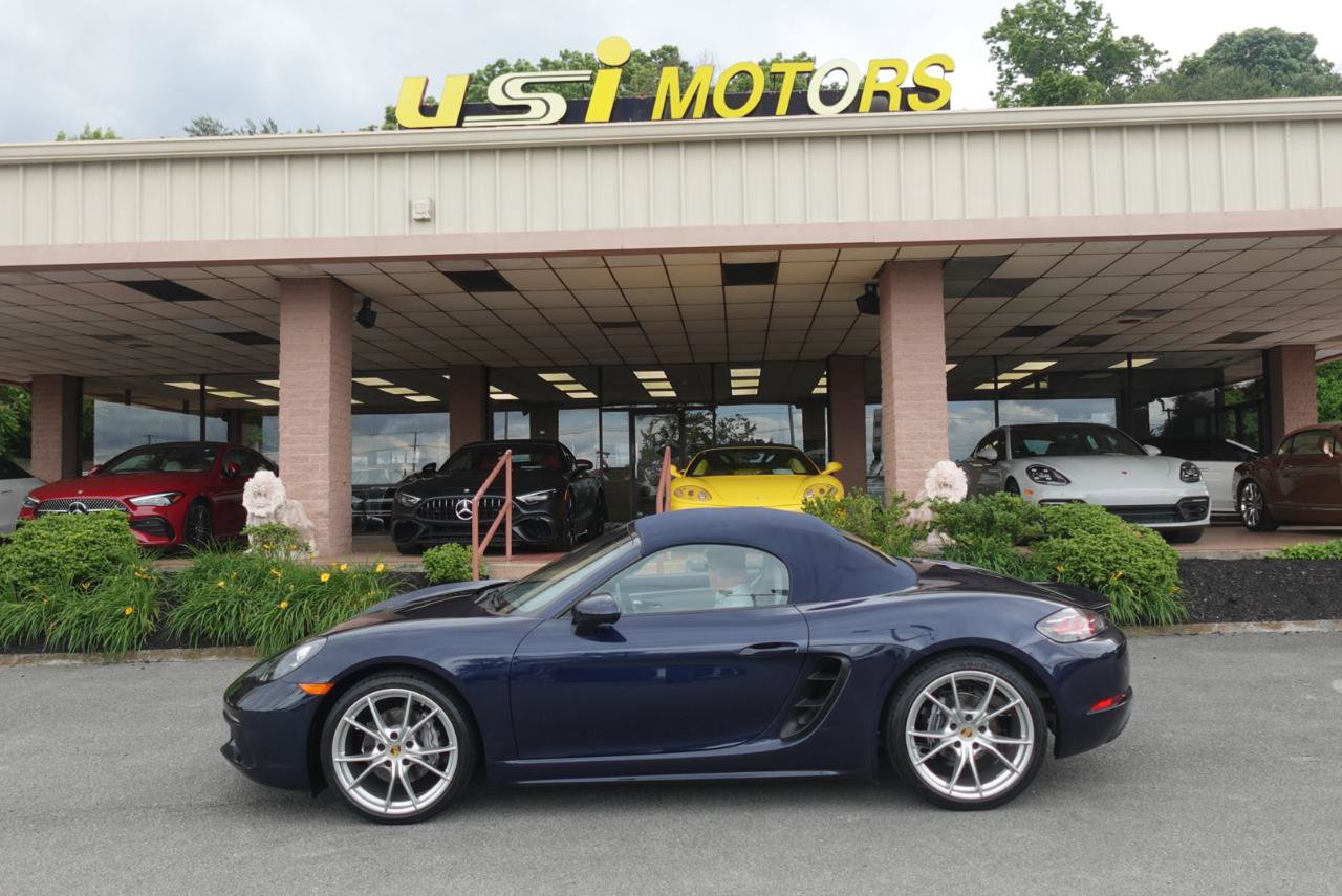 Used 2018 Porsche 718 Boxster RWD image 5