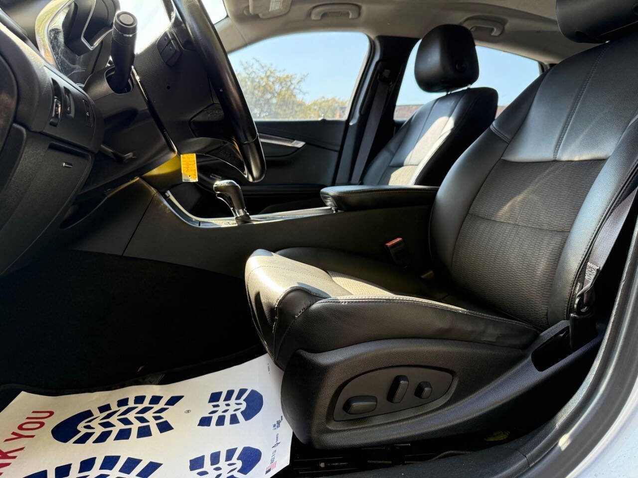 Used 2017 Chevrolet Impala LT image 11