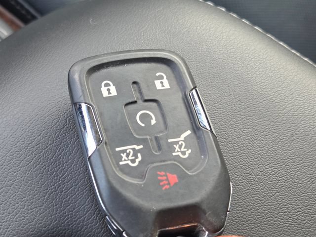 Used 2016 GMC Yukon SLT w/ Open Road Package AWD/4WD image 42