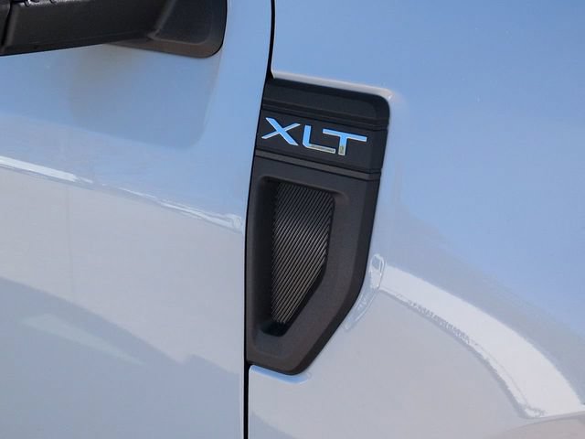 New 2026 Ford Maverick XLT w/ XLT Luxury Package AWD/4WD image 12