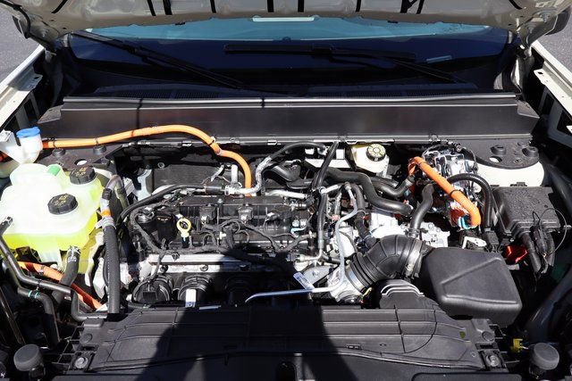 New 2025 Ford Maverick XLT image 32