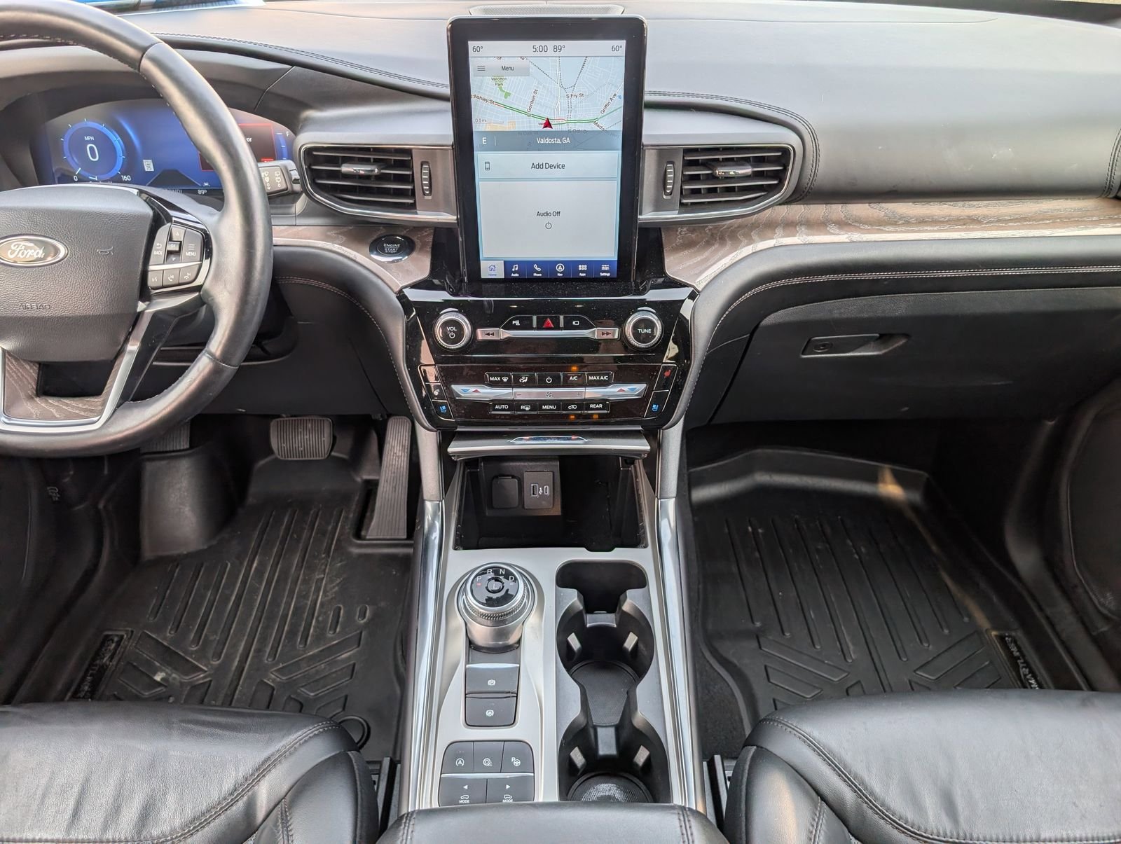 Used 2022 Ford Explorer Platinum w/ Equipment Group 601A image 7