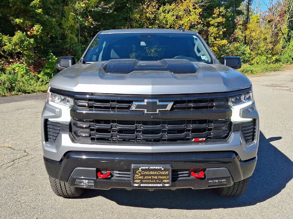 Used 2024 Chevrolet Silverado 1500 LT Trail Boss w/ Protection Package AWD/4WD image 2