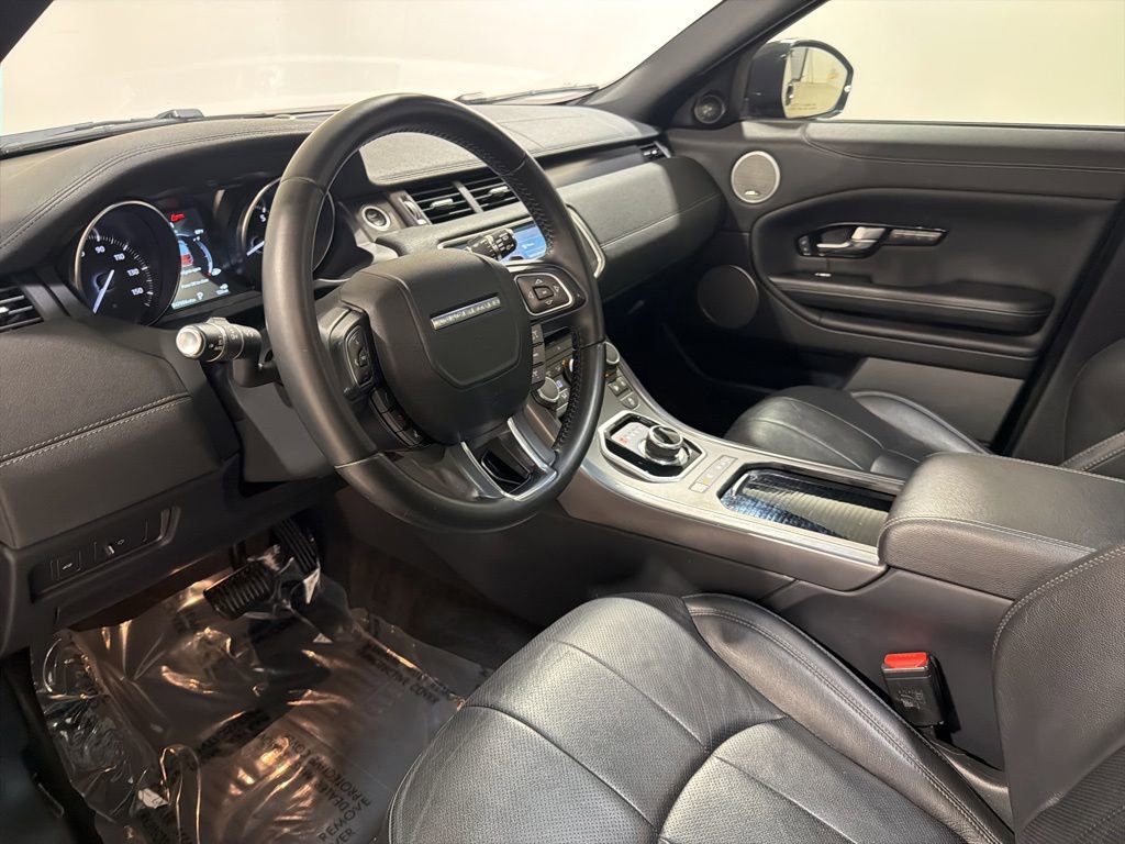 Used 2019 Land Rover Range Rover Evoque Landmark Edition AWD/4WD image 10