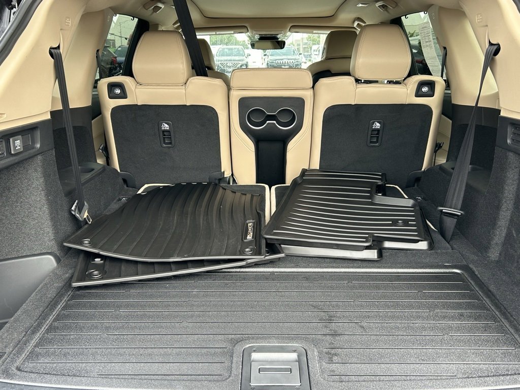Used 2024 Acura MDX SH-AWD w/ Technology Package image 20