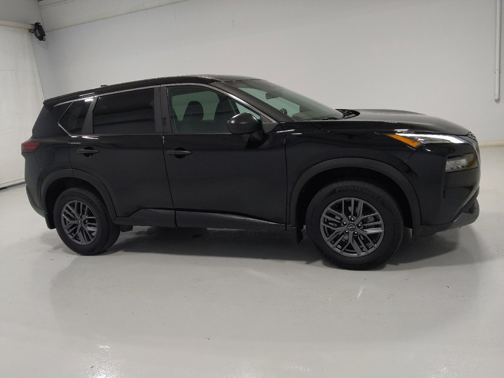 Used 2023 Nissan Rogue S image 11