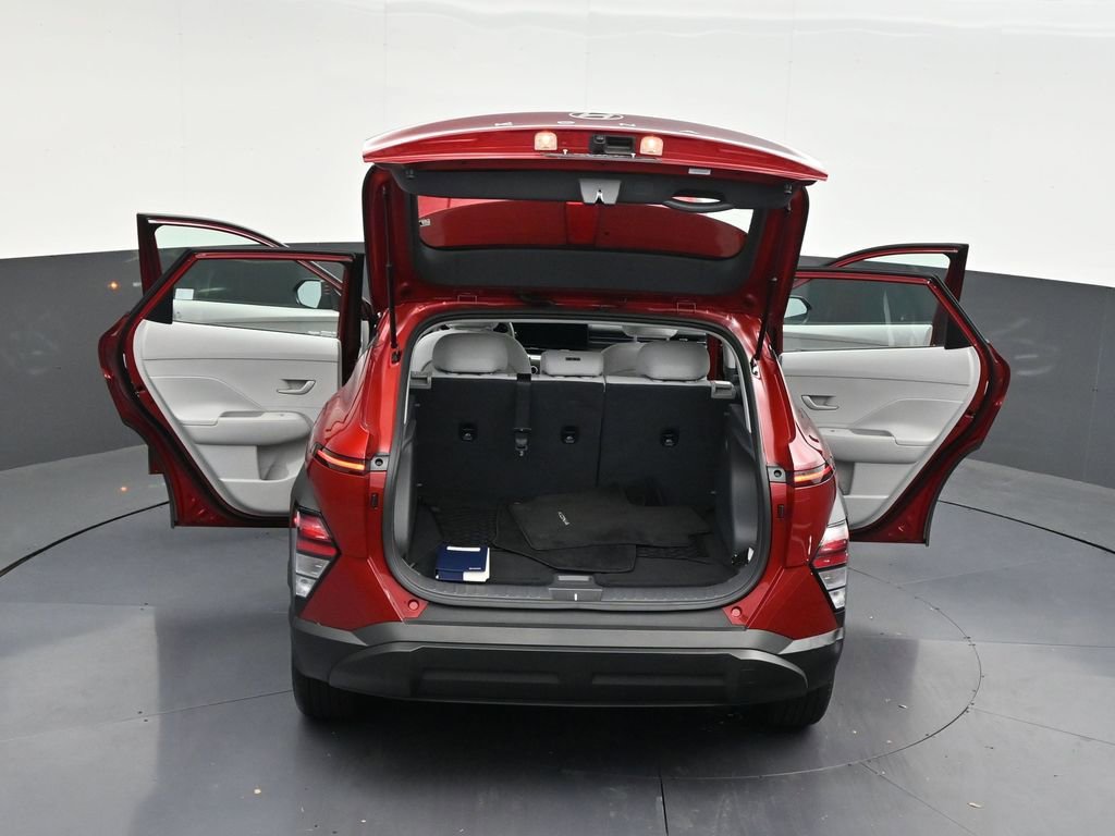 Used 2025 Hyundai Kona SE FWD image 37