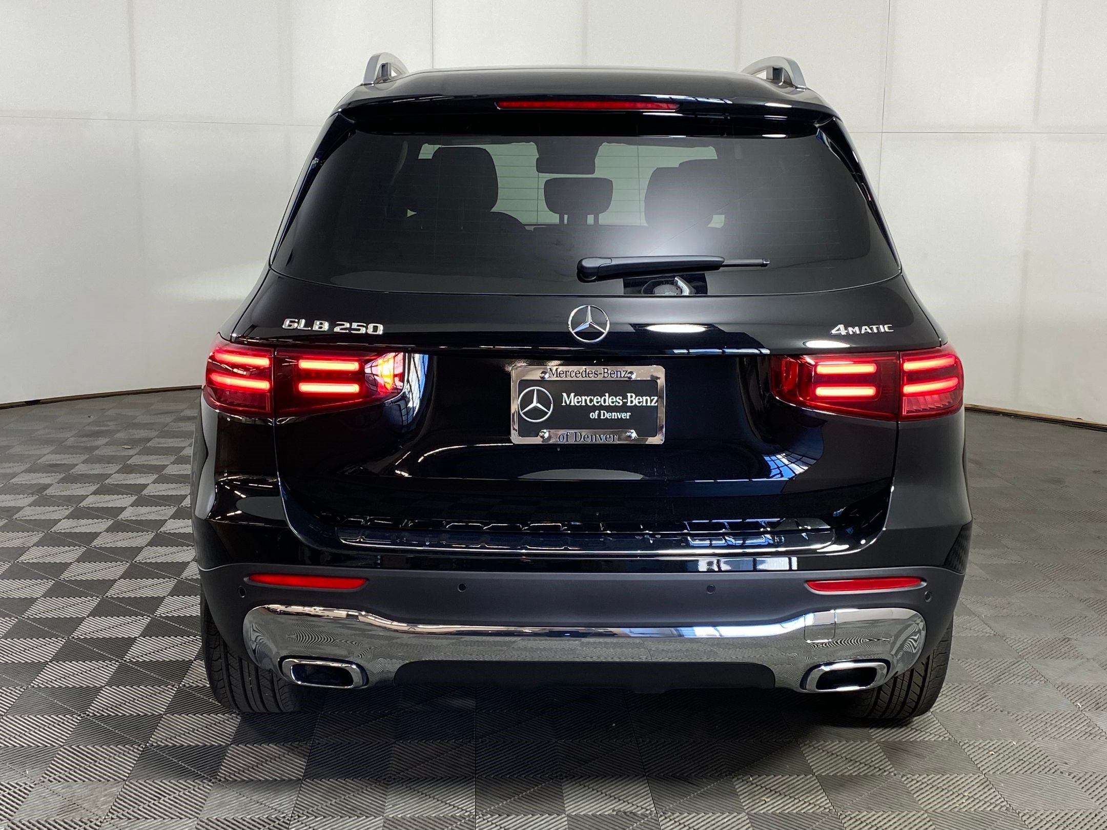 Certified 2025 Mercedes-Benz GLB 250 4MATIC image 9