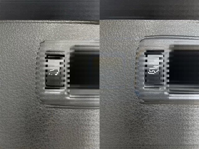 Used 2023 Toyota Highlander XLE image 35