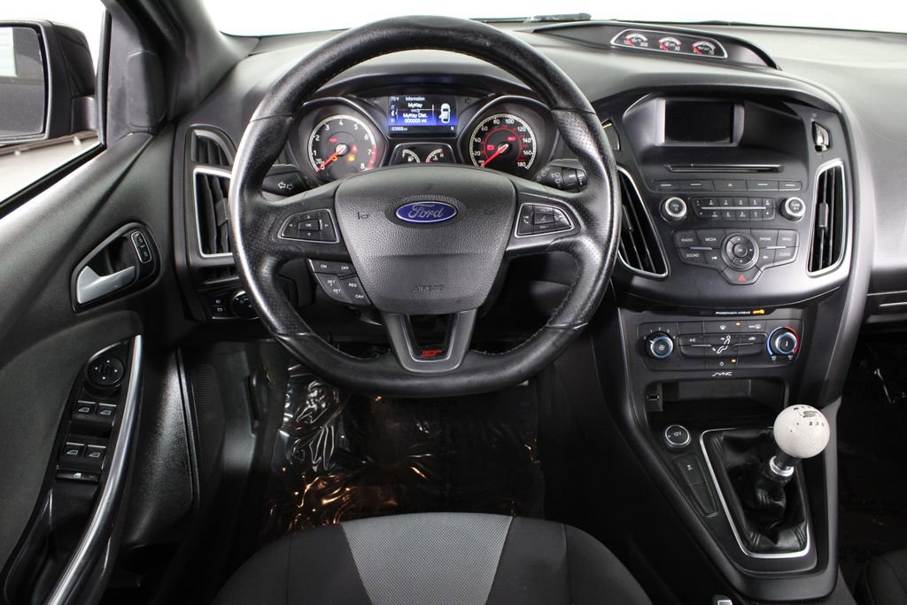 Used 2015 Ford Focus ST image 6