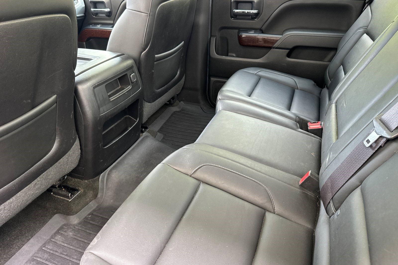 Used 2014 GMC Sierra 1500 SLT w/ SLT Crew Cab Value Package RWD image 15