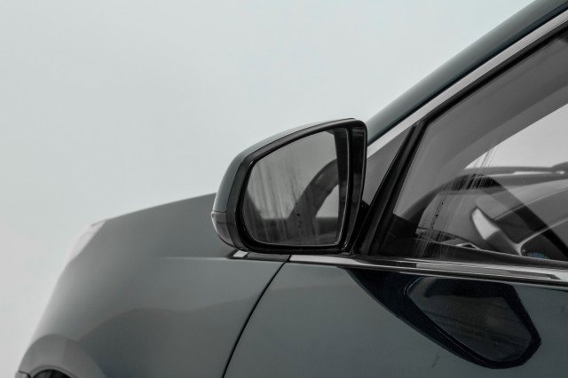 Used 2010 Cadillac SRX Luxury image 40