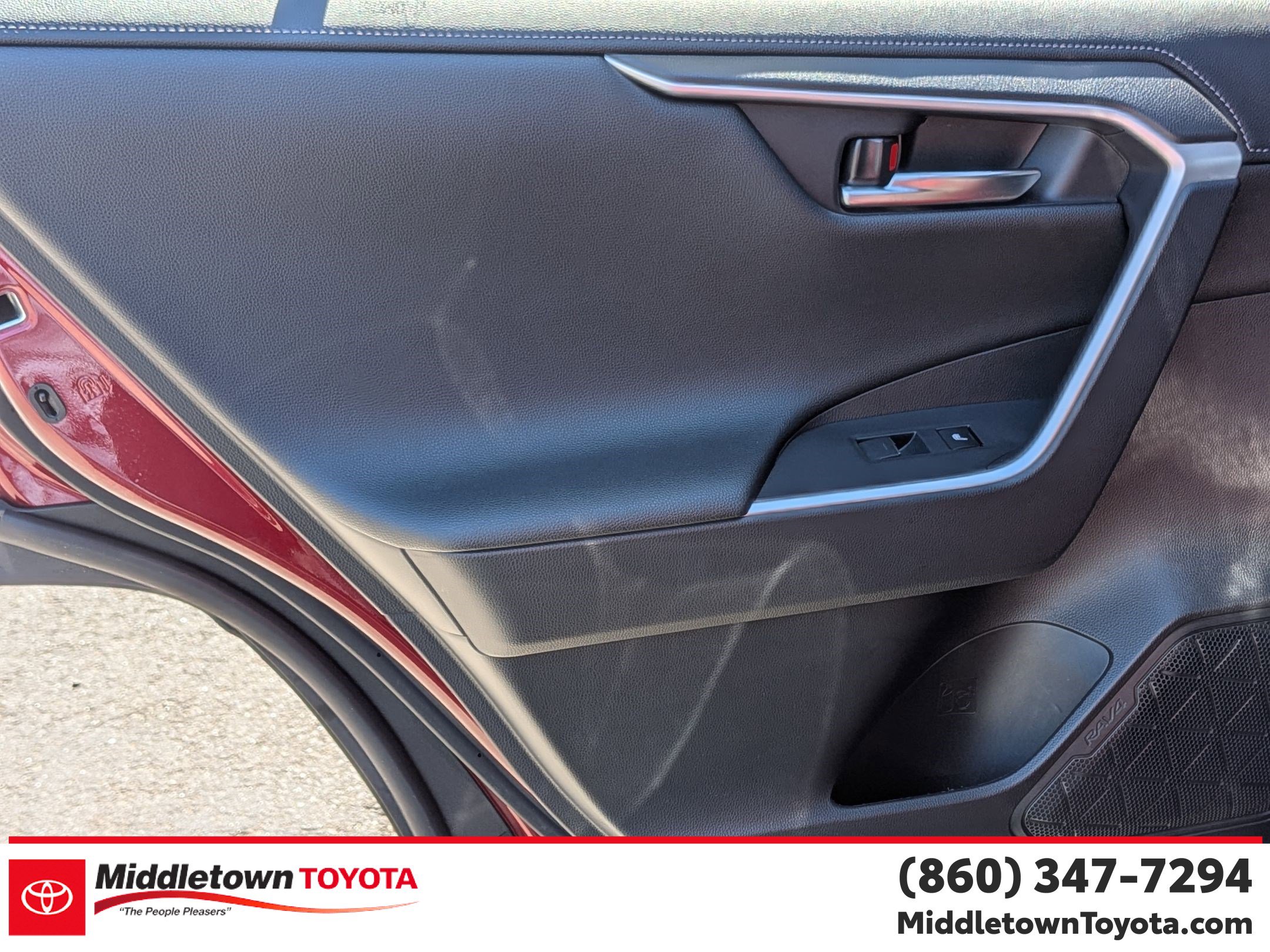 Used 2023 Toyota RAV4 Limited AWD/4WD image 29