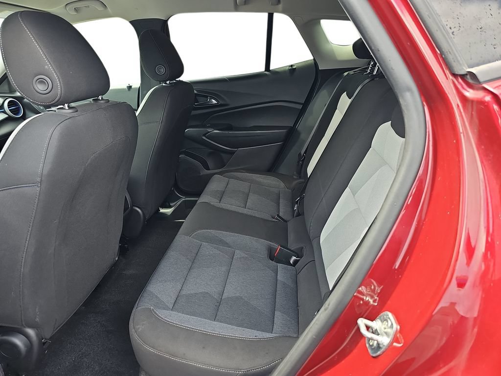 Used 2024 Chevrolet Trax LS w/ LS Convenience Package FWD image 14