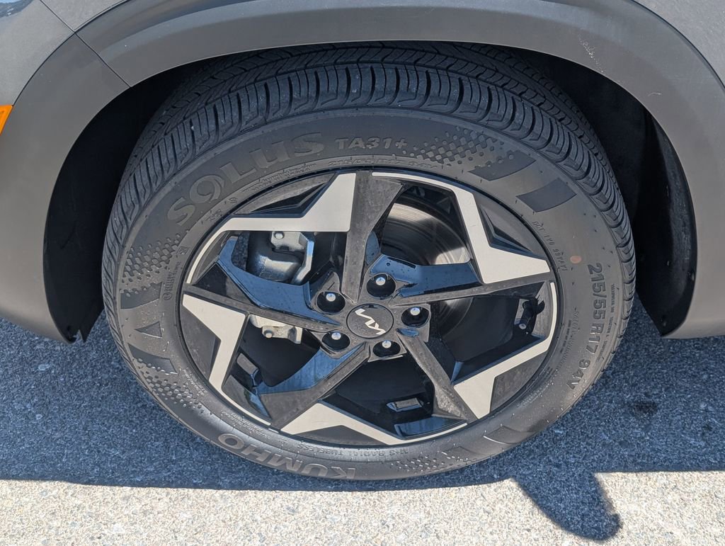 Used 2025 Kia Seltos S FWD image 23