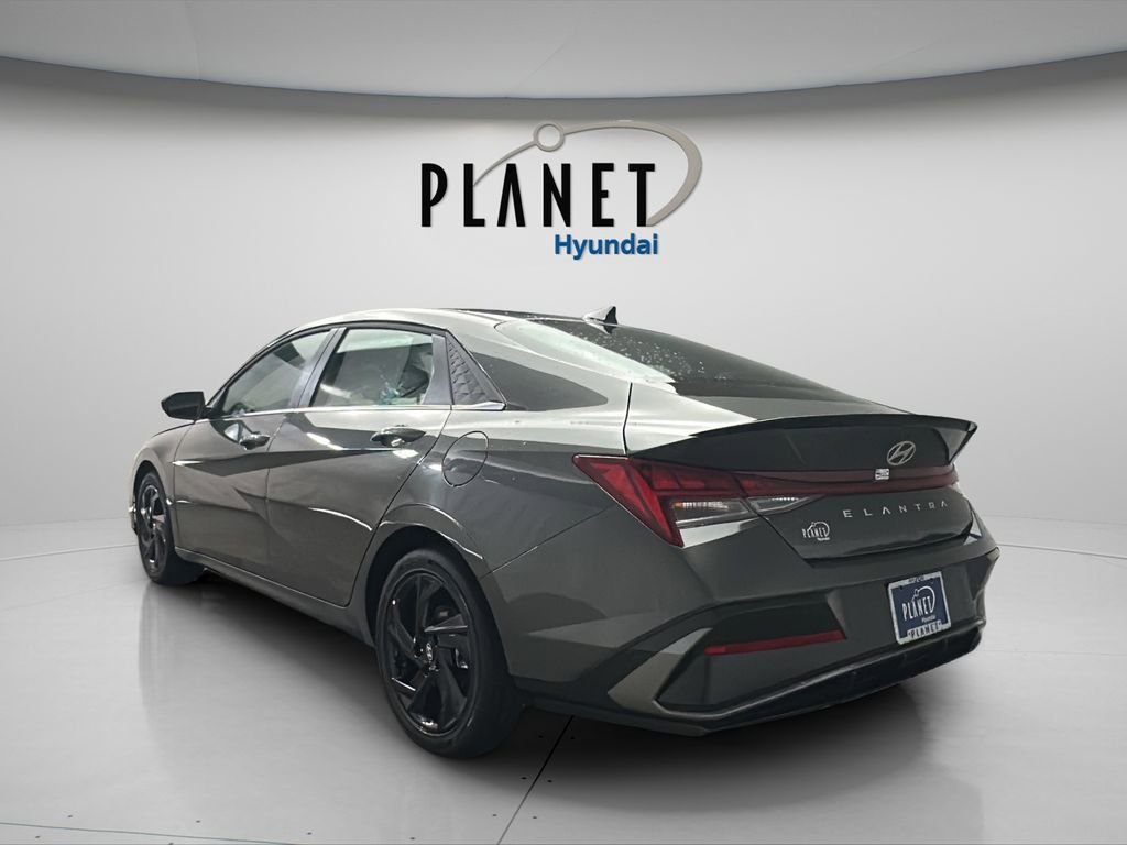 New 2026 Hyundai Elantra SEL Sport image 6