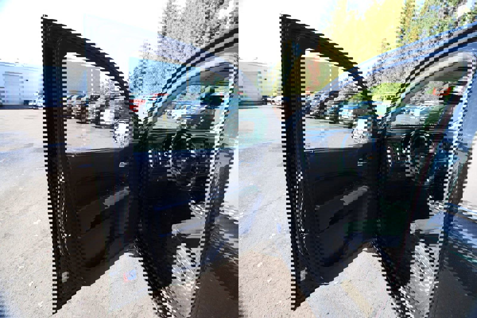 Used 2017 Chevrolet Colorado LT w/ LT Convenience Package RWD image 9