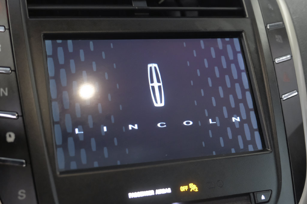 Used 2019 Lincoln MKC Select w/ Select Plus Package FWD image 33