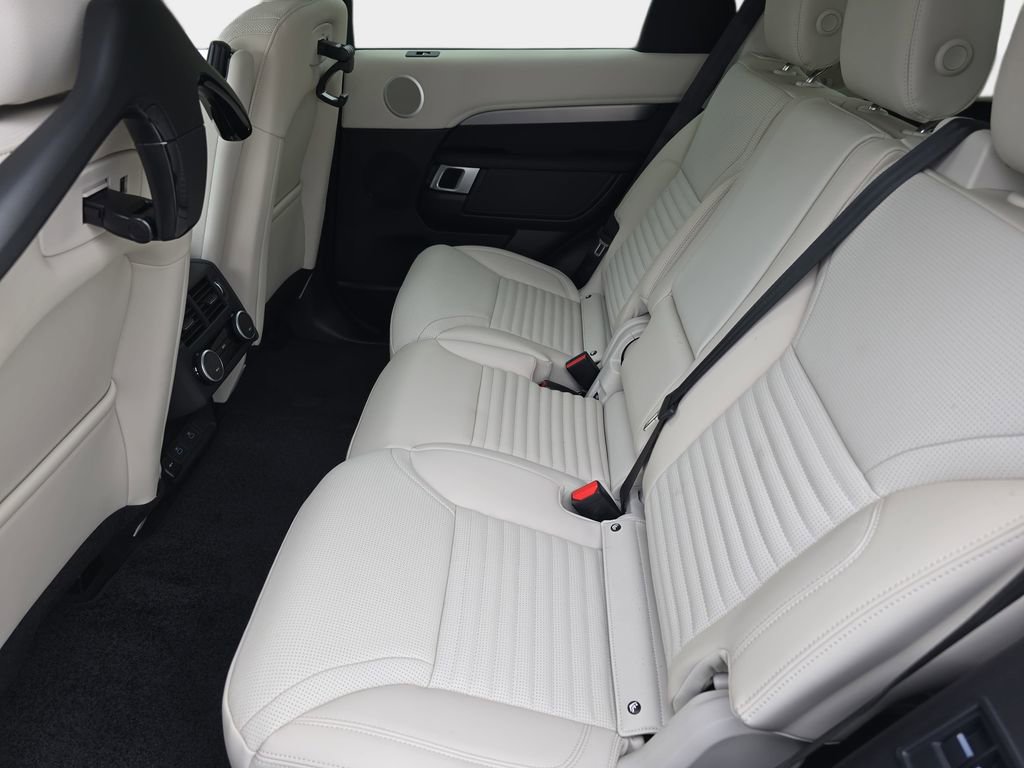 New 2026 Land Rover Discovery Limited Edition AWD/4WD image 16