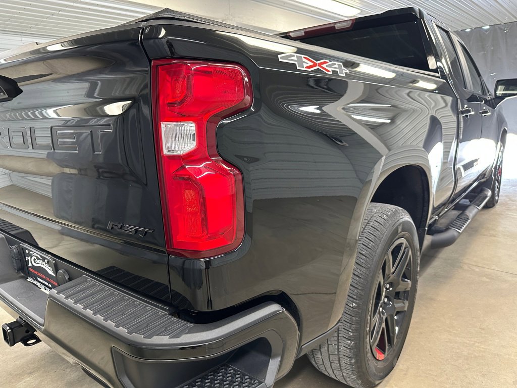 Certified 2022 Chevrolet Silverado 1500 RST w/ Redline Edition image 26