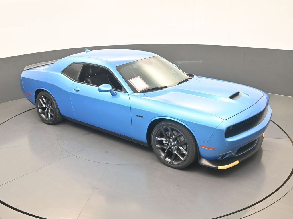 Used 2023 Dodge Challenger R/T w/ Plus Package image 45