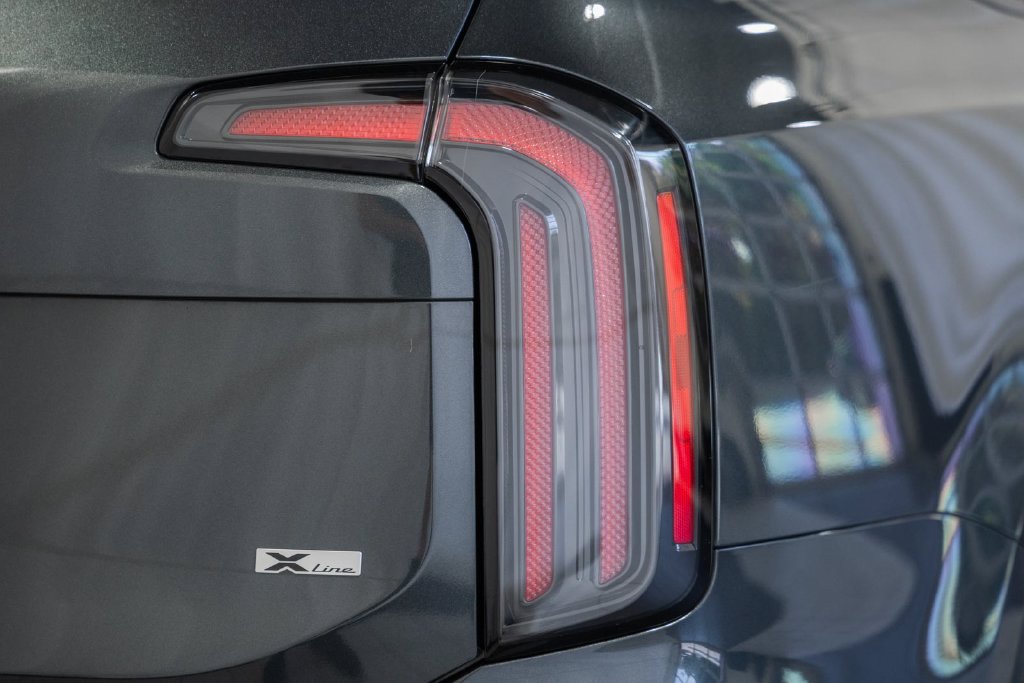 Used 2024 Kia Telluride EX X-Line AWD/4WD image 6