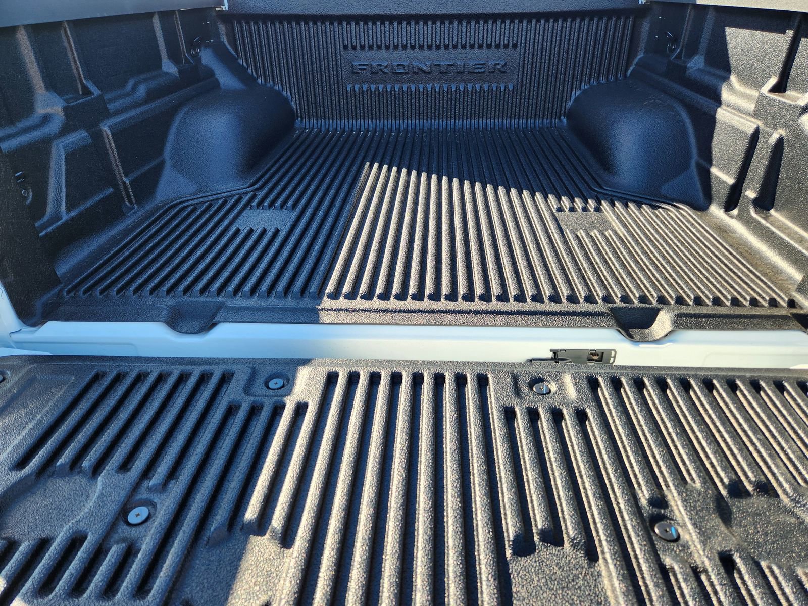 New 2026 Nissan Frontier SV w/ Tow Package AWD/4WD image 29