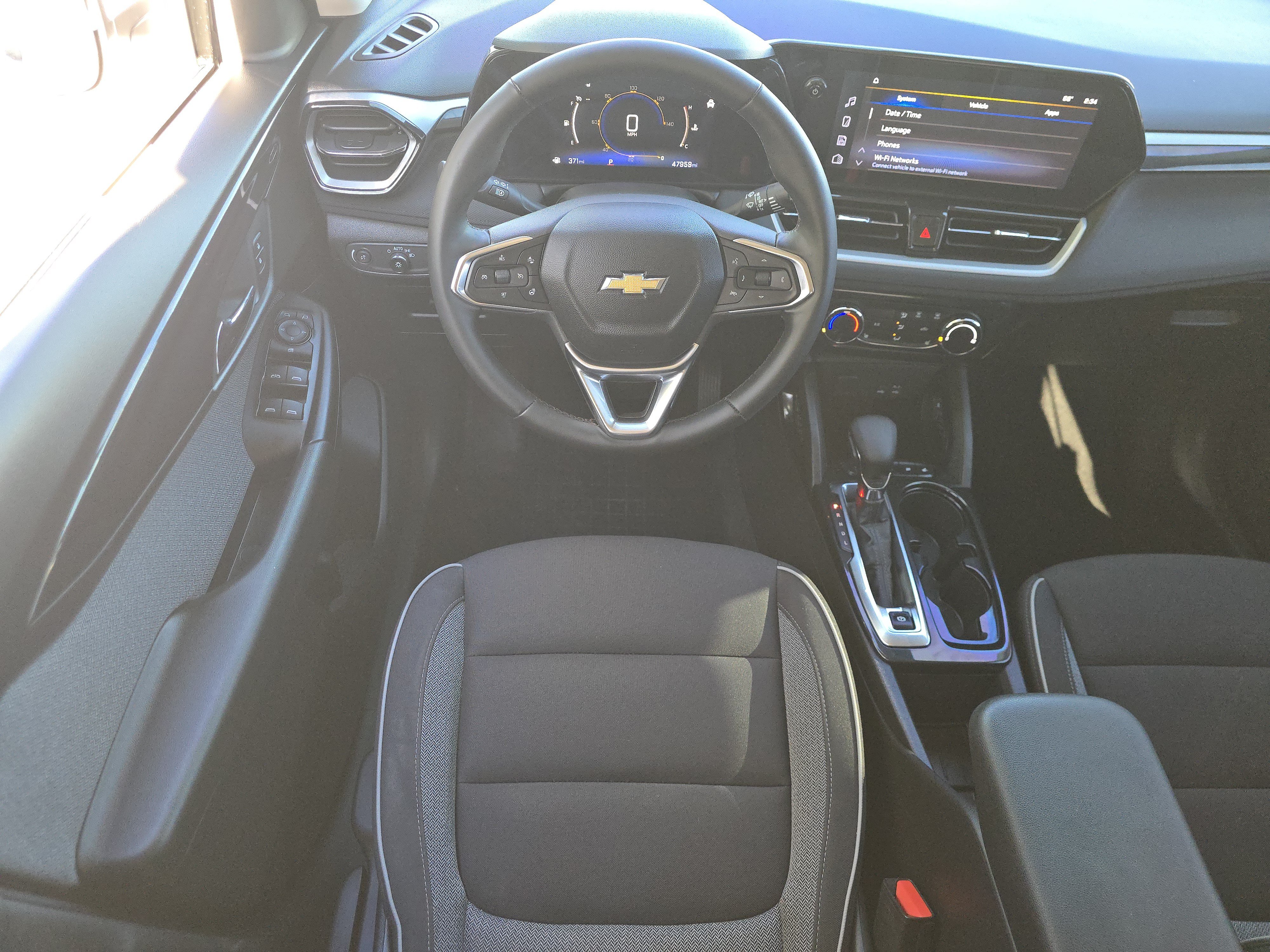 Used 2024 Chevrolet TrailBlazer LT w/ LT Cold Weather Package FWD image 21