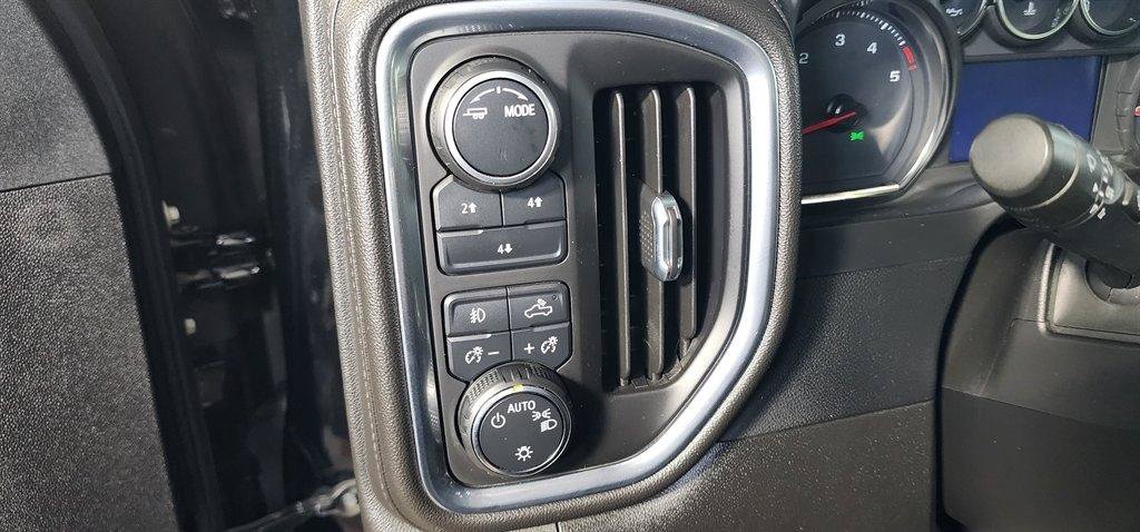 Used 2022 Chevrolet Silverado 3500 LT w/ Convenience Package AWD/4WD image 22