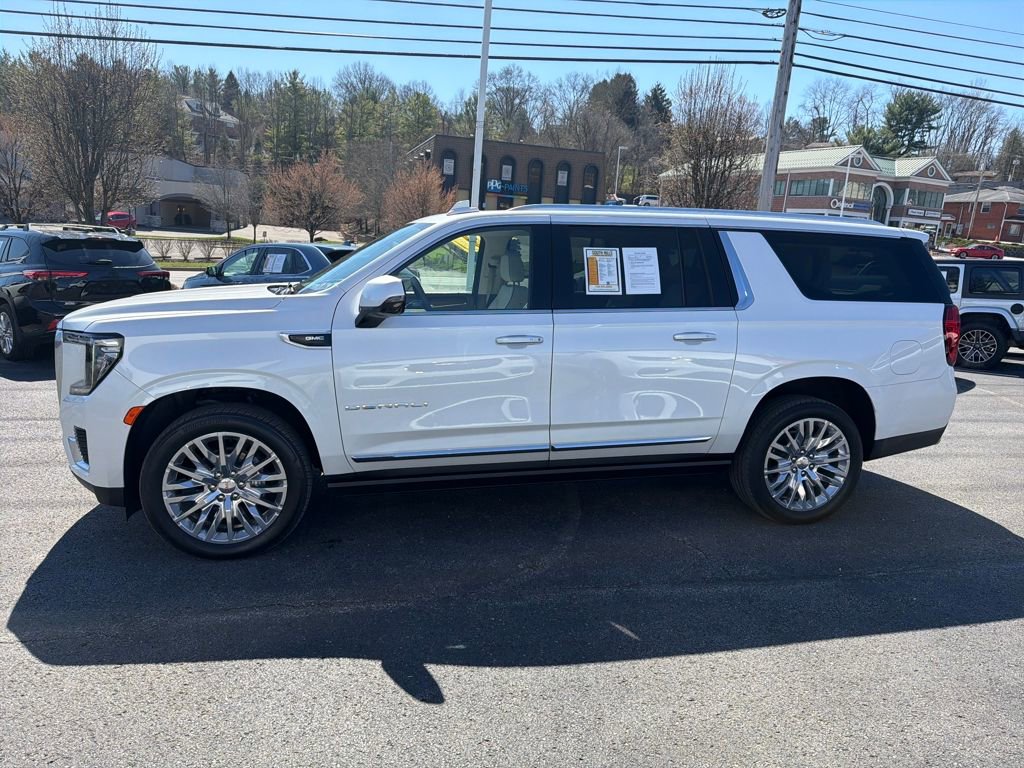 Used 2024 GMC Yukon XL Denali image 4