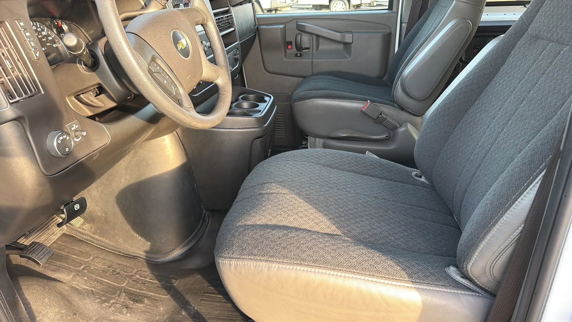 Used 2023 Chevrolet Express 2500 w/ Driver Convenience Package RWD image 73