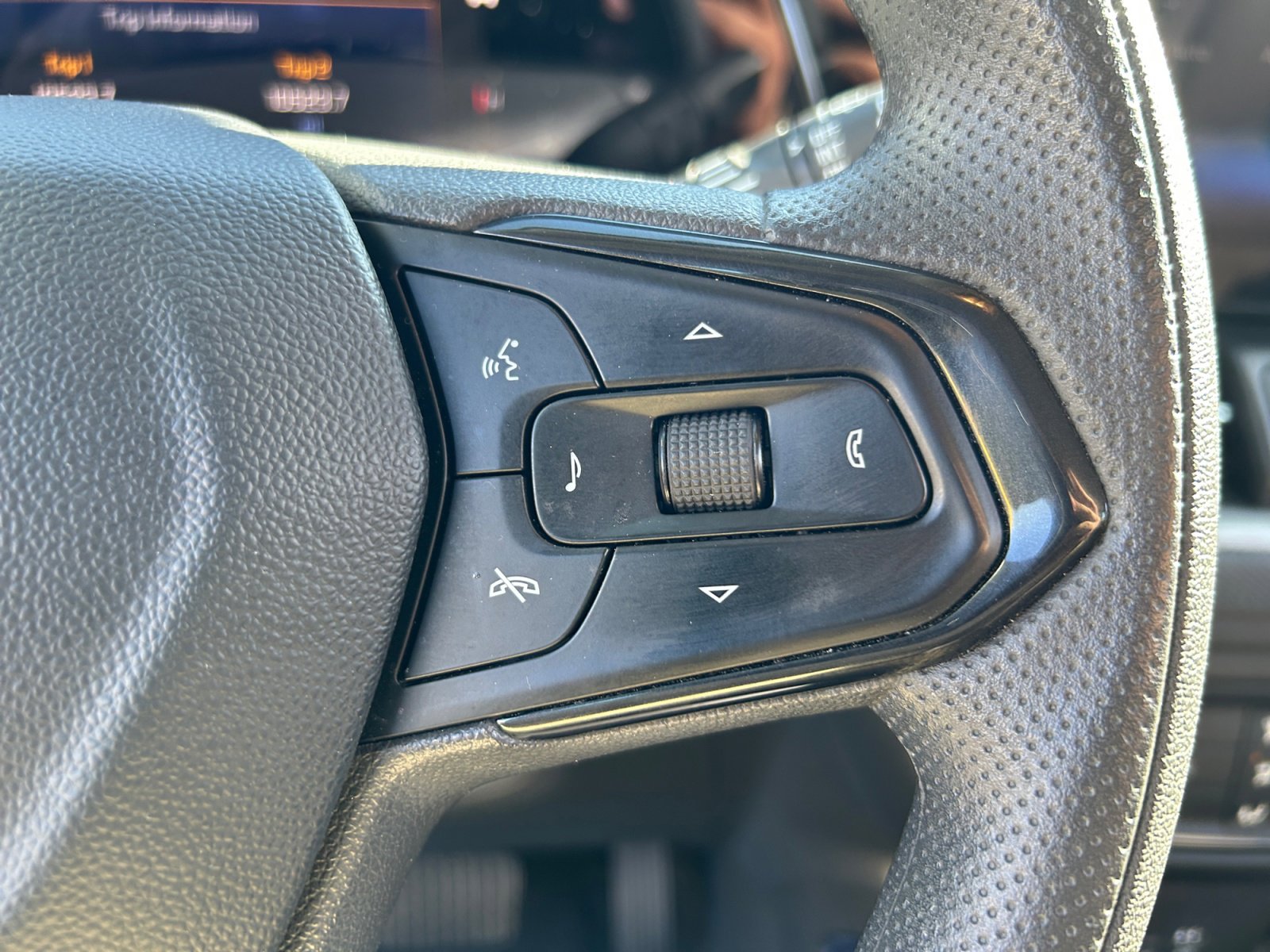 Used 2024 Chevrolet TrailBlazer LS image 17