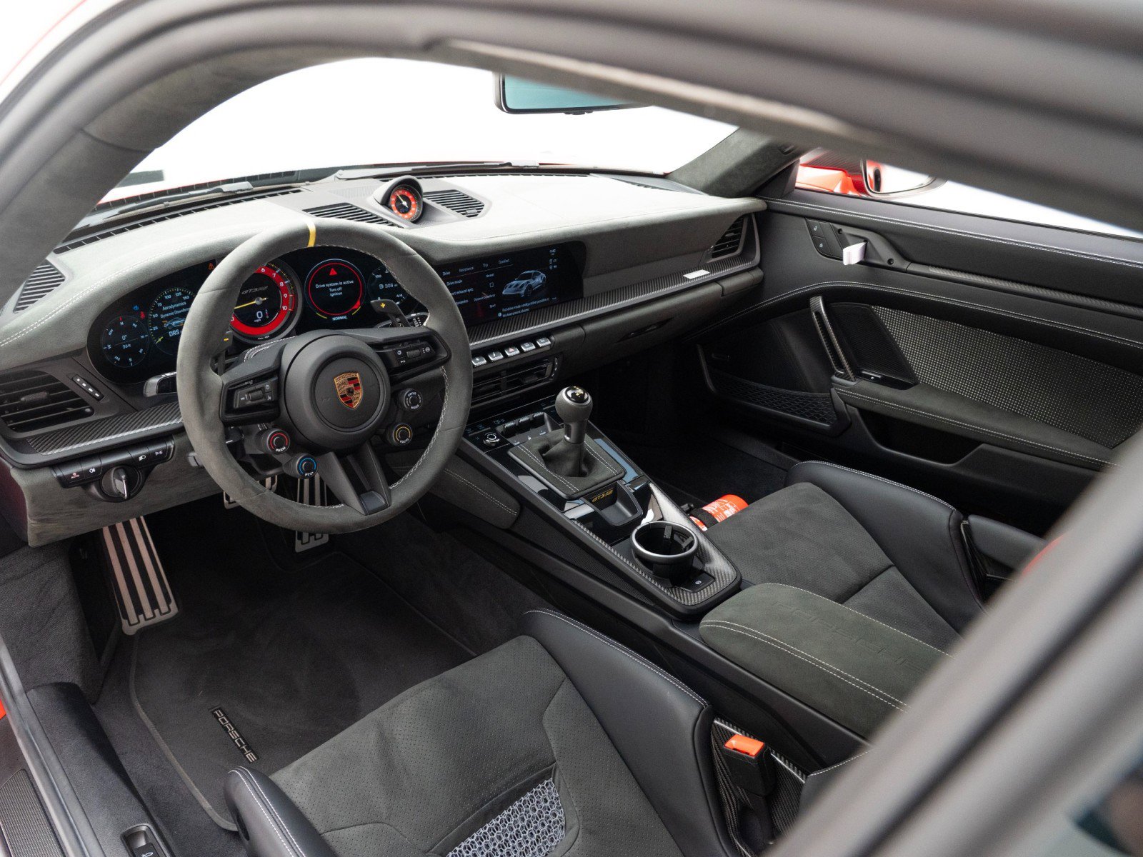 Certified 2025 Porsche 911 GT3 RS RWD image 4