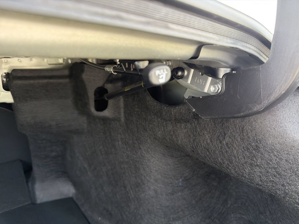Used 2023 Toyota Camry SE FWD image 19