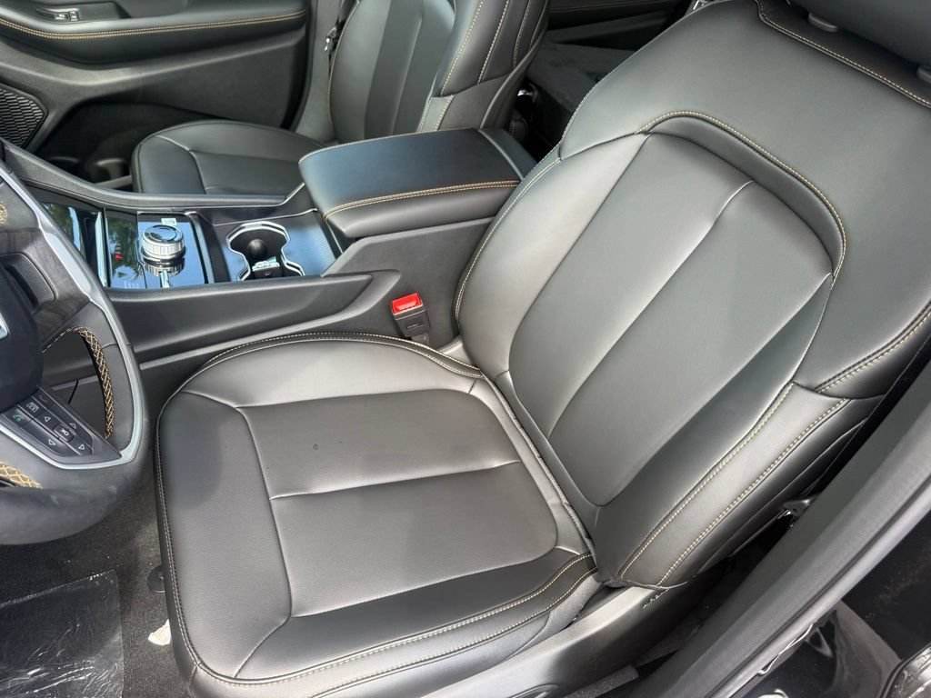 New 2026 Jeep Grand Cherokee L Limited AWD/4WD image 15