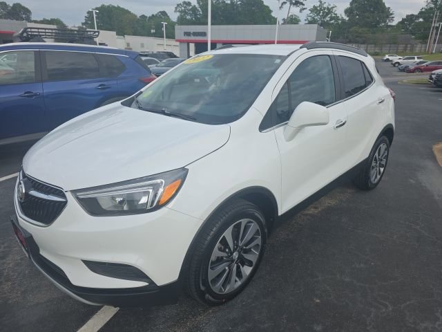 Used 2022 Buick Encore Preferred w/ Safety Package image 3