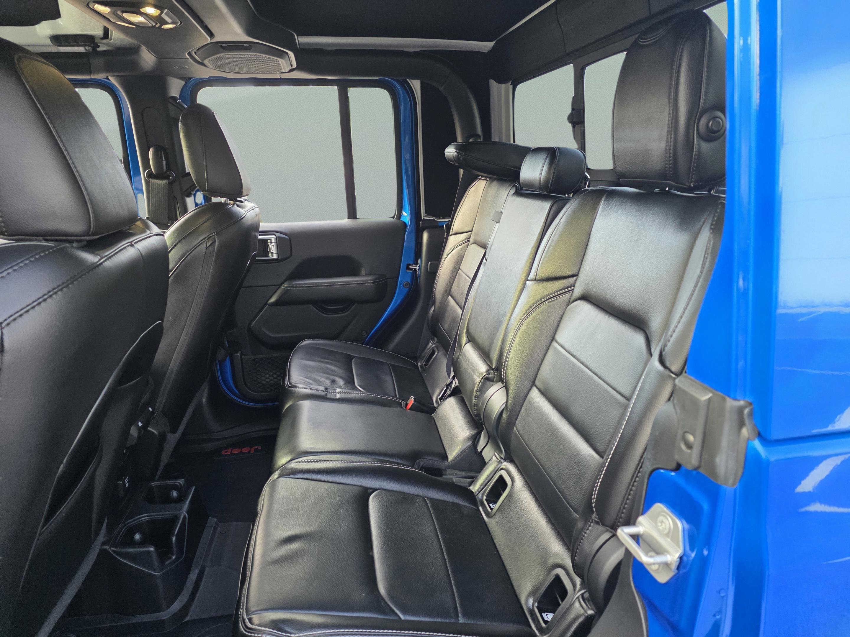 Used 2020 Jeep Gladiator Overland image 23