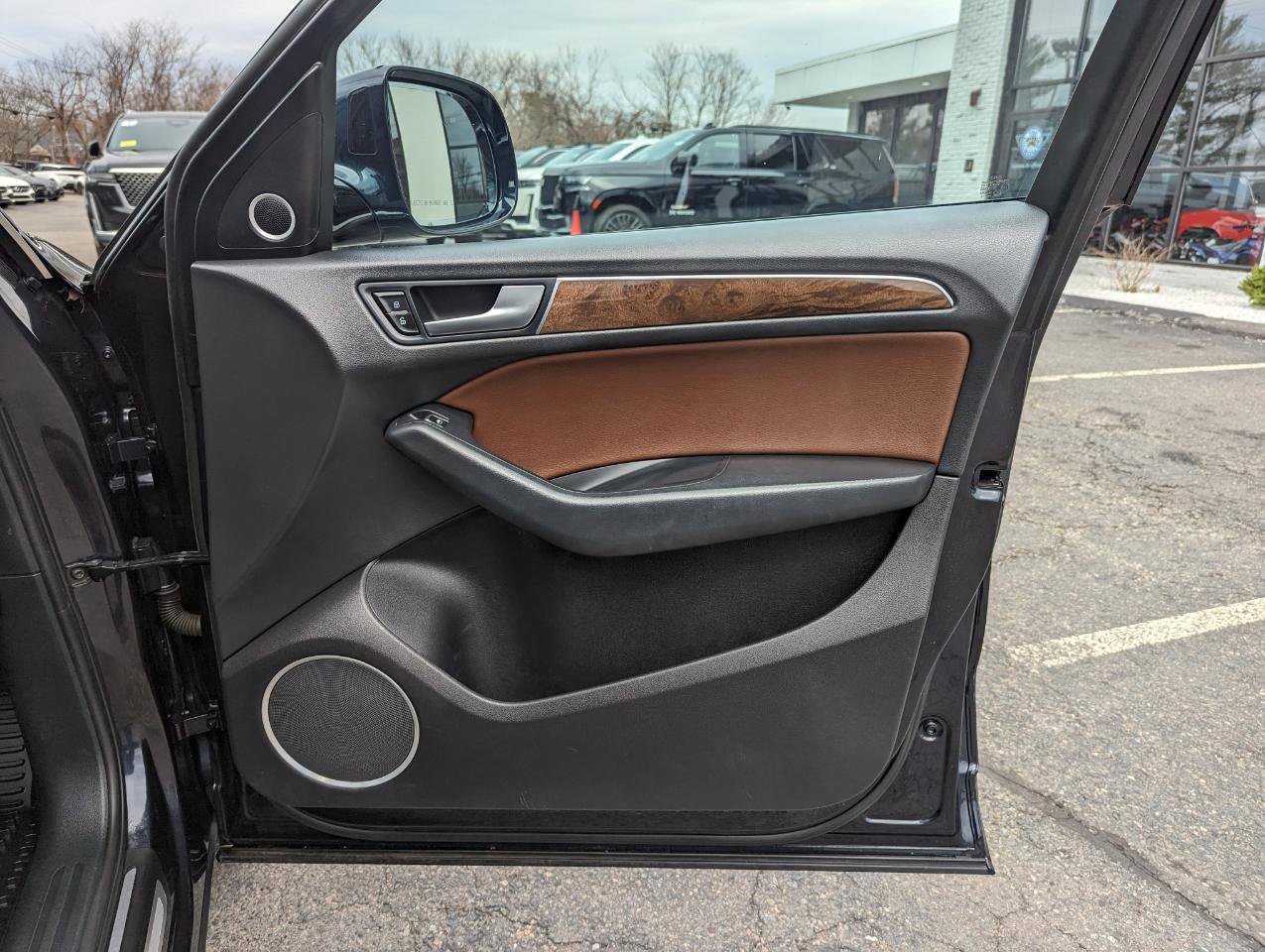 Used 2016 Audi Q5 2.0T Premium Plus w/ Technology Package image 31