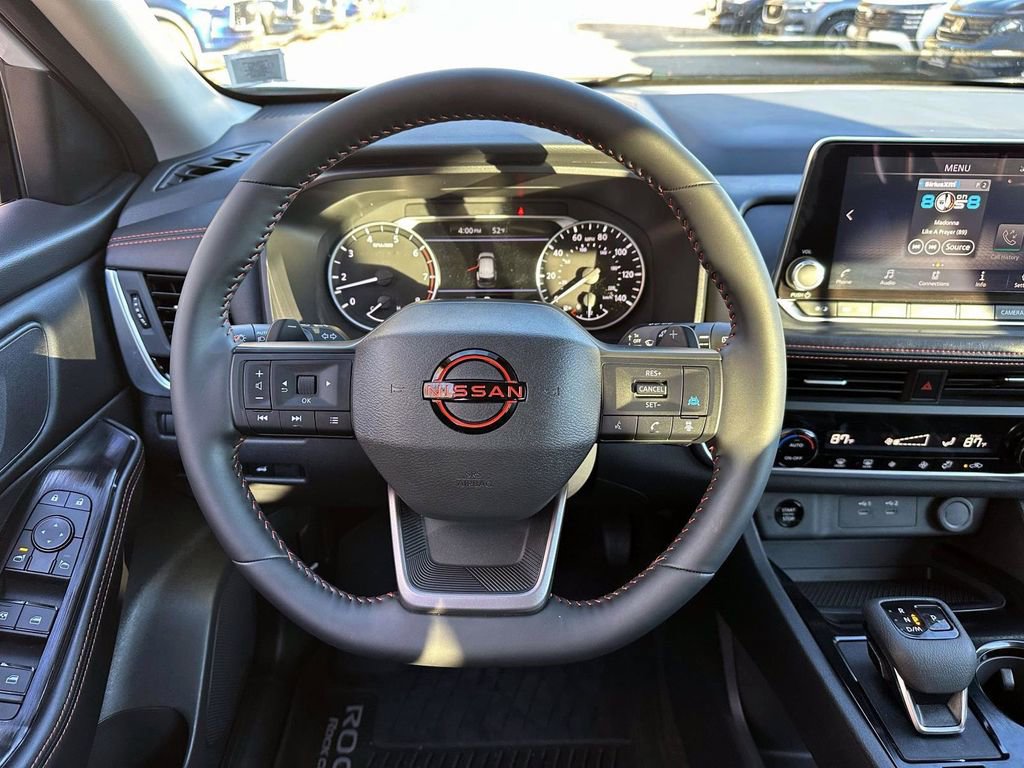 Certified 2025 Nissan Rogue SV image 15