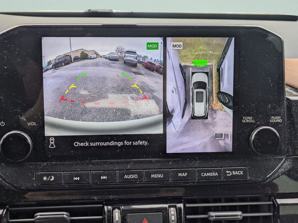 Used 2023 Nissan Pathfinder Platinum w/ Cargo Package image 23