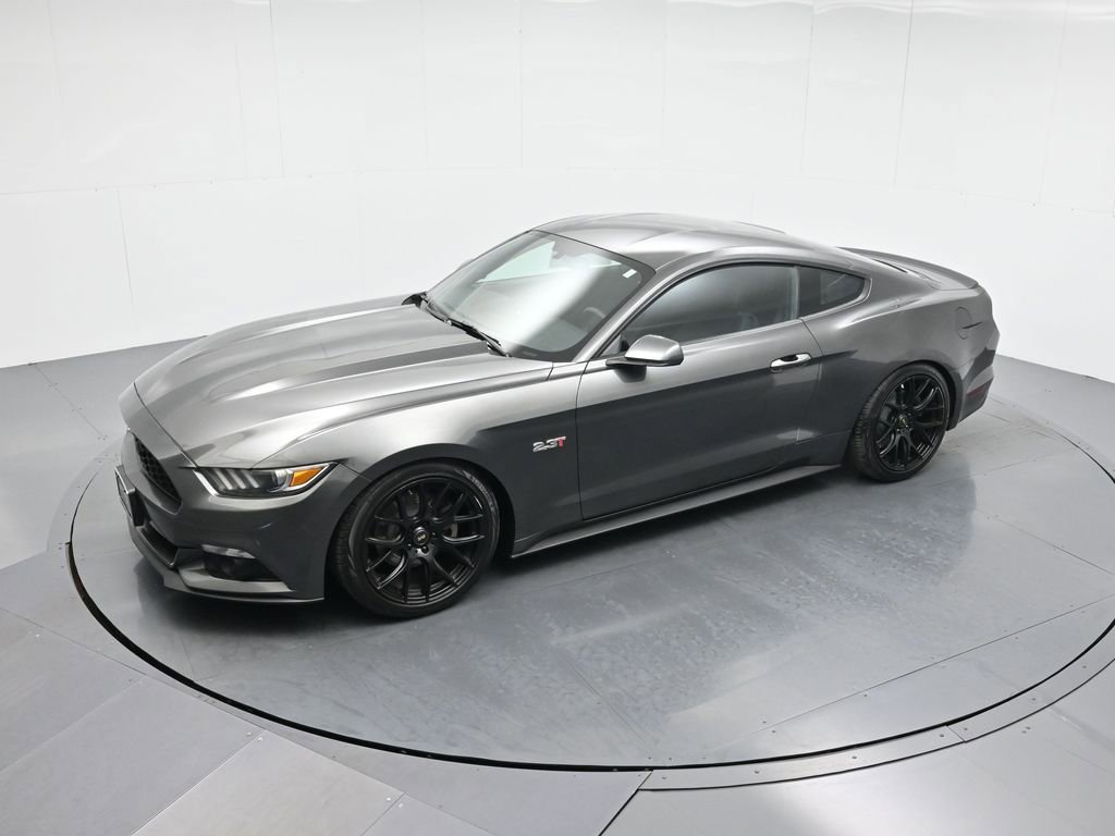 Used 2015 Ford Mustang Coupe RWD image 40