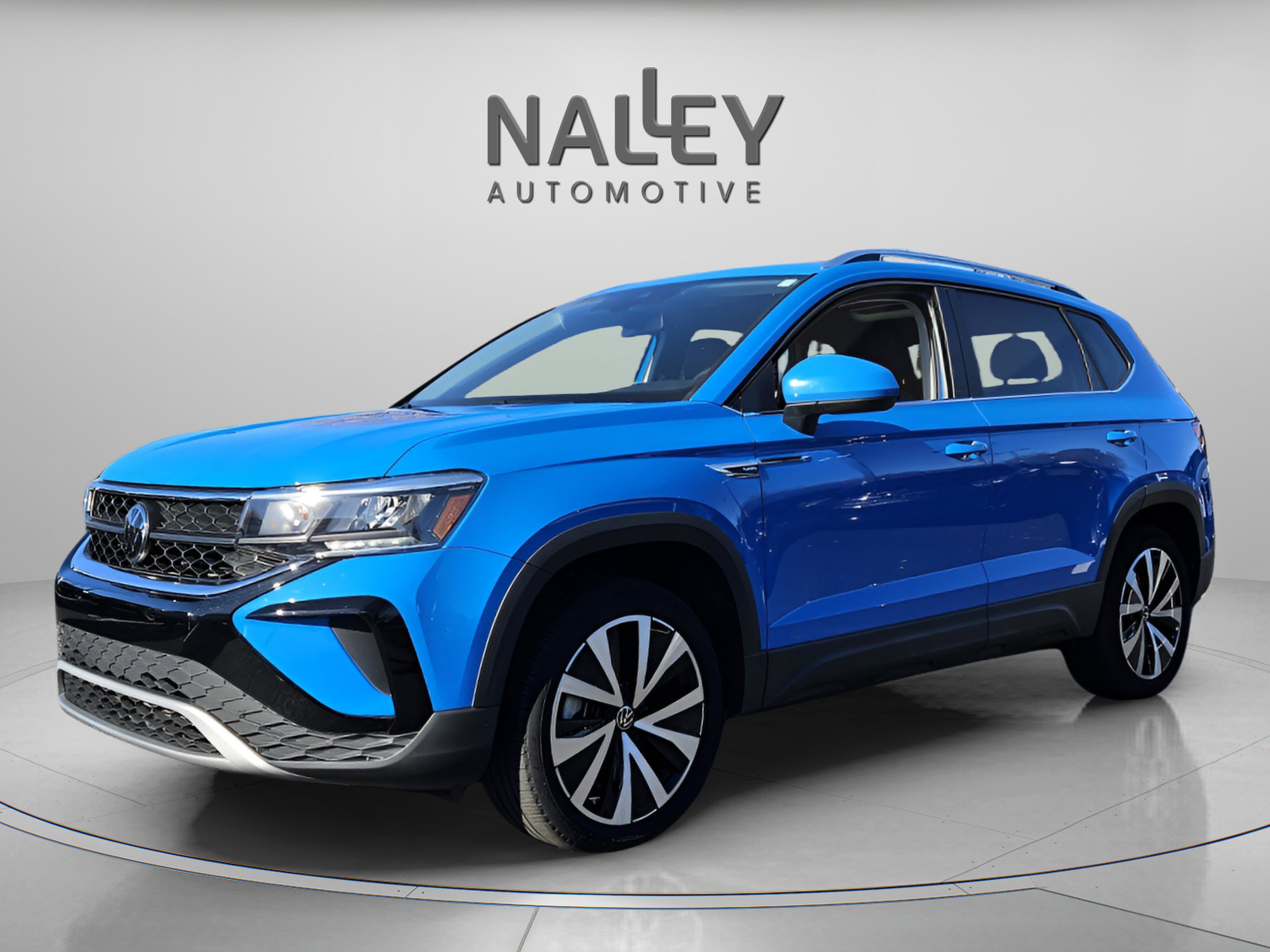 Used 2022 Volkswagen Taos SE w/ Panoramic Sunroof Package image 1