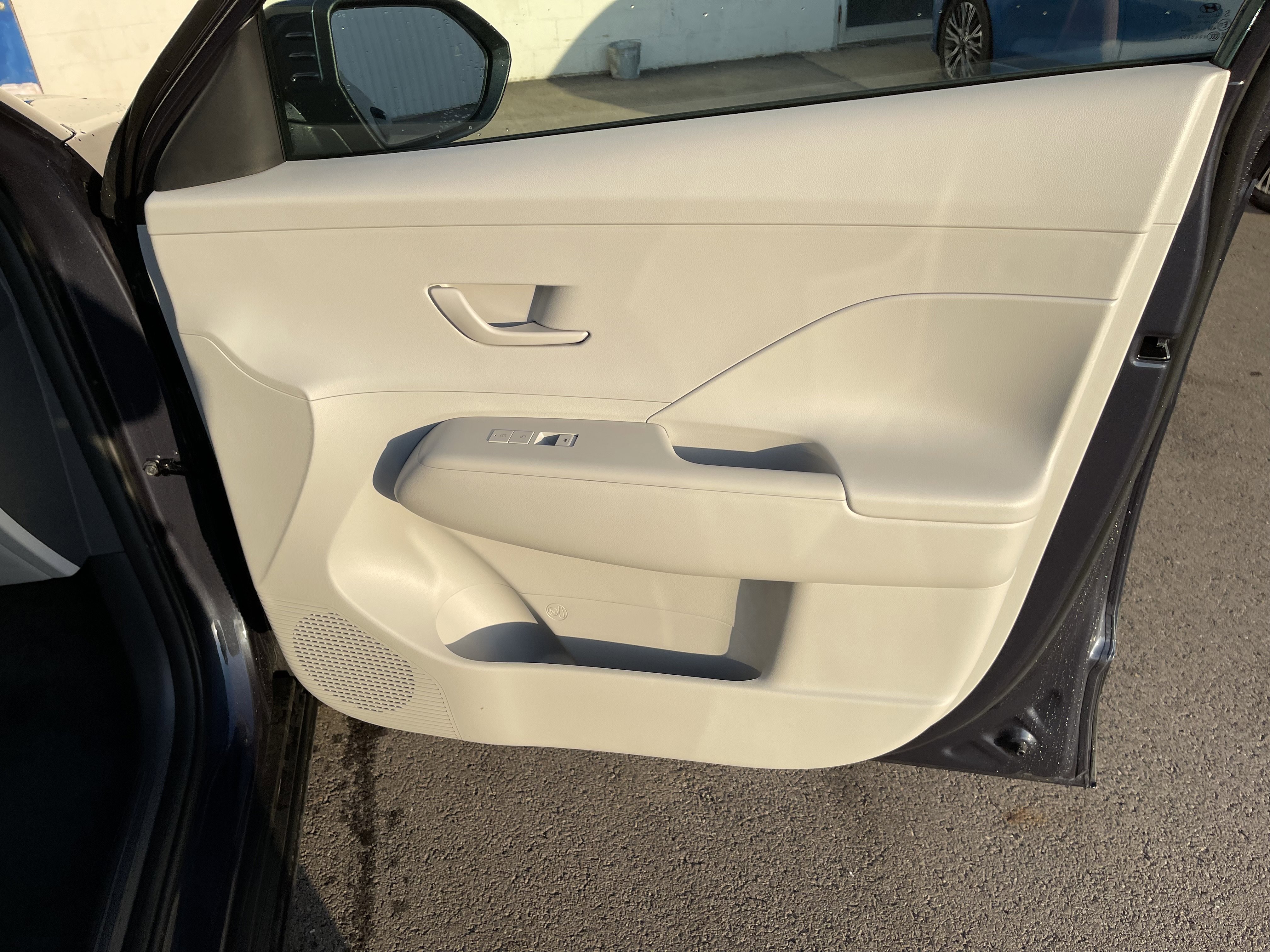 Used 2024 Hyundai Kona SEL image 34