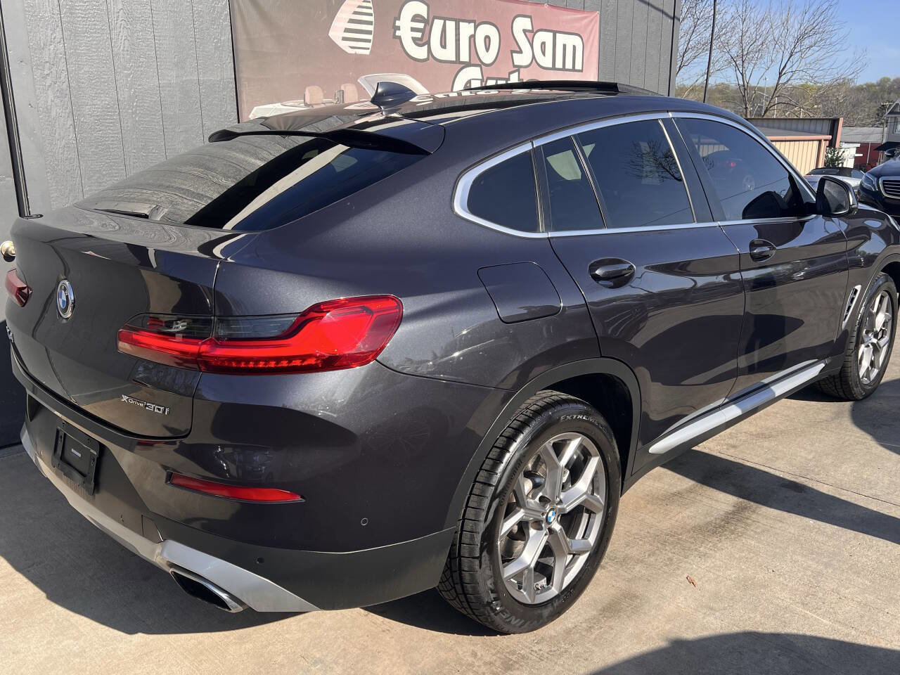 Used 2022 BMW X4 xDrive30i w/ Parking Assistance Package image 8