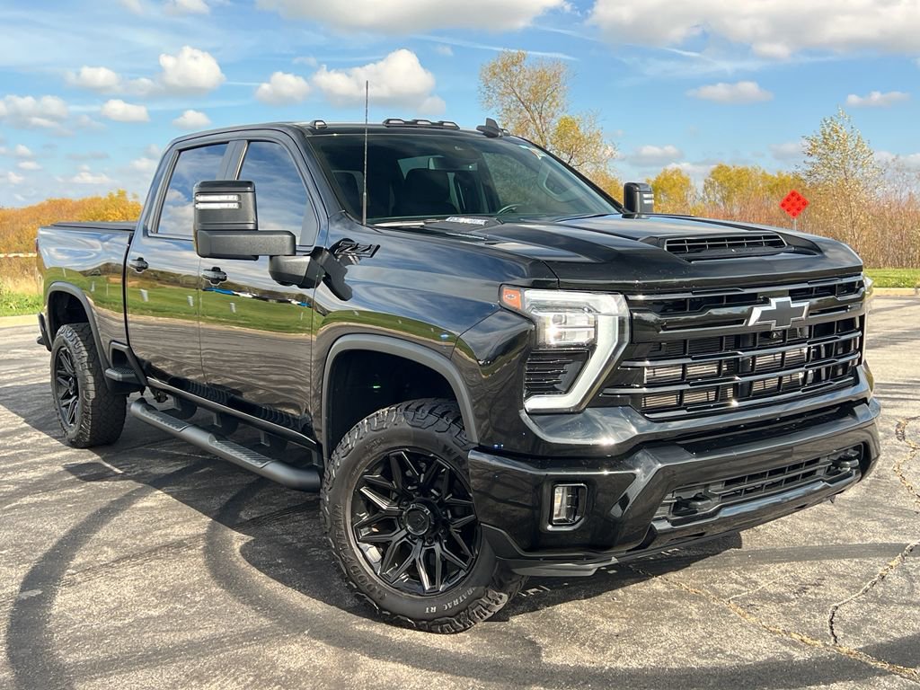 Used 2024 Chevrolet Silverado 3500 LT w/ Midnight Edition image 46