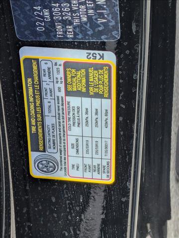 Used 2024 Kia Carnival EX image 15