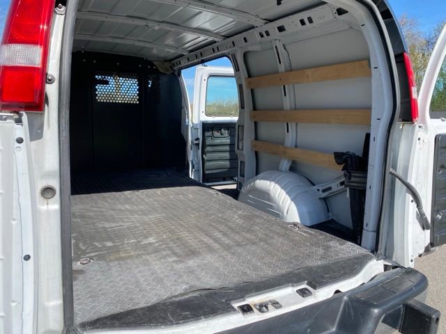 Used 2024 GMC Savana 2500 w/ Driver Convenience Package image 29