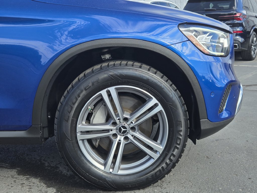 Used 2022 Mercedes-Benz GLC 300 image 9